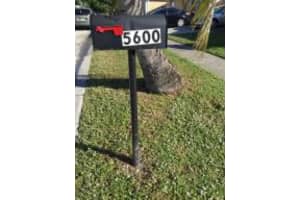 5600 Priscilla Ln, Lake Worth, FL 33463, Sold 12/23/15