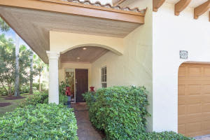 1435 Estuary Trail, Delray Beach, FL 33483, Sold 01/11/16