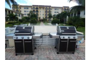 250 NE 20th St, Boca Raton, FL 33431, Sold 05/19/16