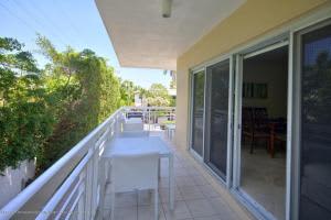 250 Bradley Pl, Palm Beach, FL 33480, Sold 08/28/16