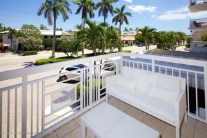 250 Bradley Pl, Palm Beach, FL 33480, Sold 08/28/16