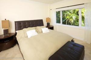 250 Bradley Pl, Palm Beach, FL 33480, Sold 08/28/16