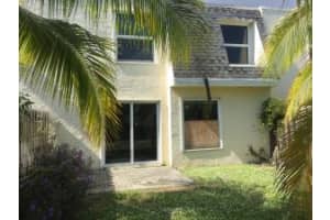 614 SW 1st St, Boynton Beach, FL 33435, Sold 02/12/16
