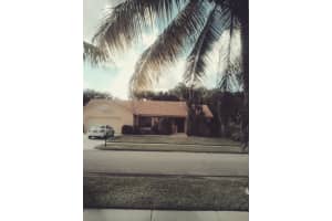 21214 White Oak Ave, Boca Raton, FL 33428, Sold 01/15/16