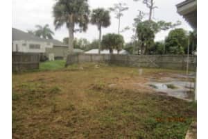 757 SW 36th Terrace, Palm City, FL 34990, Sold 01/08/16