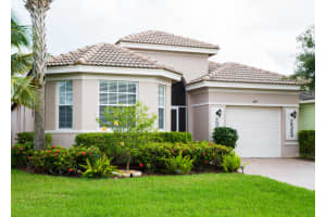 689 Stanford Ln, Port St. Lucie, FL 34983, Sold 04/26/16