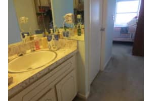 3230 S Ocean Blvd d607, Palm Beach, FL 33480, Sold 01/15/16