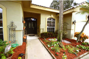 2703 Hampton Cir S, Delray Beach, FL 33445, Sold 03/04/16