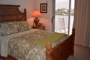 3575 S Ocean Blvd, South Palm Beach, FL 33480, Sold 08/25/16