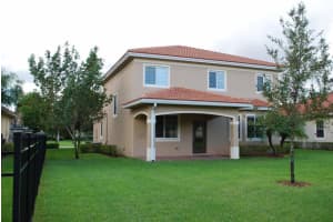 6816 Osage Cir, West Palm Beach, FL 33413, Sold 02/16/16