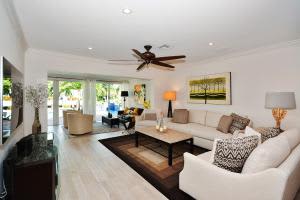 725 NE 36th St, Boca Raton, FL 33431, Sold 03/17/16