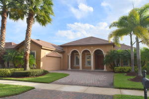 841 SW Grand Reserve Blvd, Port St. Lucie, FL 34986, Sold 02/08/17