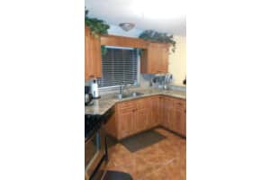 140 Weybridge Cir, Royal Palm Beach, FL 33411, Sold 01/29/16