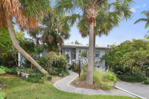 15 Harbour Dr S, Boynton Beach, FL 33435, Sold 01/25/16