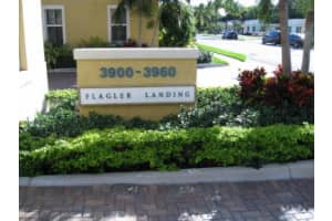 3930 N Flagler Dr, West Palm Beach, FL 33407, Sold 03/31/16
