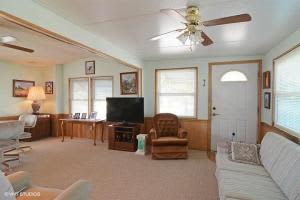 332 Nettles Blvd, Jensen Beach, FL 34957, Sold 02/29/16