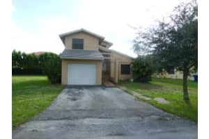 10560 La Placida Dr, Coral Springs, FL 33065, Sold 04/29/16