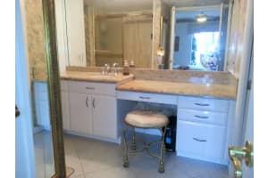 700 Harbour Dr, Boca Raton, FL 33431, Sold 04/14/17