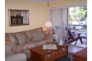 4255 N University Dr, Sunrise, FL 33351, Sold 03/25/16