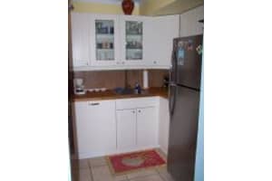 4255 N University Dr, Sunrise, FL 33351, Sold 03/25/16