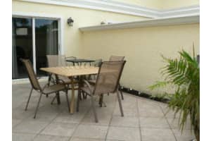 1010 NE 8th Ave, Delray Beach, FL 33483, Sold 05/11/16