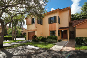 11293 SW 9th Ct, Pembroke Pines, FL 33025, Sold 02/29/16