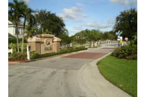 1001 Pine Lake Cir, Palm Beach Gardens, FL 33418, Sold 03/02/16