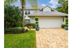 532 10th Pl, Vero Beach, FL 32960, Sold 03/28/16