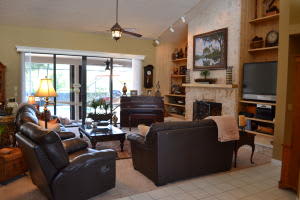 10471 SE Jupiter Narrows Dr, Hobe Sound, FL 33455, Sold 05/13/16