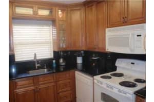 107 NE 2nd Ave, Delray Beach, FL 33444, Sold 03/08/16