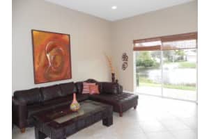 42 Country Lake Cir, Boynton Beach, FL 33436, Sold 03/01/16