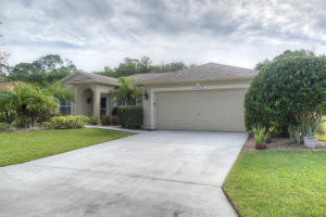 3661 2nd Pl SW, Vero Beach, FL 32968, Sold 04/29/16