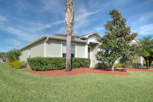 4570 21st St, Vero Beach, FL 32966, Sold 02/25/16