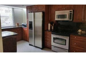 616 NE 20th Ln, Boynton Beach, FL 33435, Sold 03/15/16