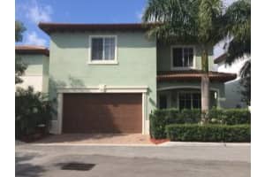 577 NW Library Commons Way, Boca Raton, FL 33432, Sold 04/12/16