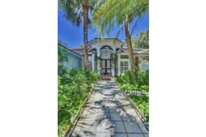 2815 Hampton Cir E, Delray Beach, FL 33445, Sold 04/29/16