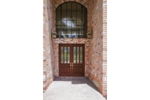 7001 NW 70th Terrace, Parkland, FL 33067, Sold 08/19/16
