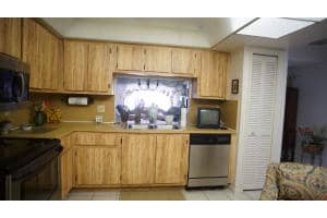 18 Ridge Pointe Dr, Boynton Beach, FL 33435, Sold 03/31/16