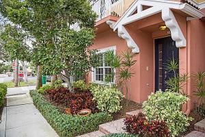 295 NE 5th Ave, Delray Beach, FL 33483, Sold 05/12/16