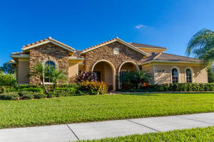 7489 SE Belle Maison Dr, Stuart, FL 34997, Sold 05/31/16