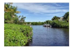 2170 6th Ct SE, Vero Beach, FL 32962, Sold 03/28/16