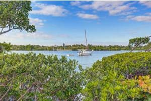1000 US-1, Jupiter, FL 33477, Sold 05/12/16