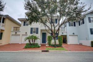 1010 W Heritage Club Cir, Delray Beach, FL 33483, Sold 06/24/16