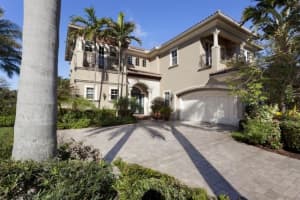 6782 N Ocean Blvd, Ocean Ridge, FL 33435, Sold 05/31/17