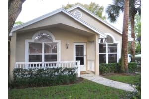 1152 NW Lombardy Dr, Port St. Lucie, FL 34986, Sold 04/18/16