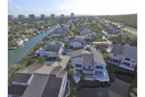 2480 Harbour Cove Dr, Fort Pierce, FL 34949, Sold 08/12/16