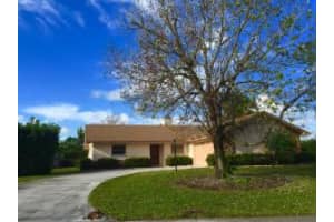 8153 SE Cumberland Cir, Hobe Sound, FL 33455, Sold 04/28/16