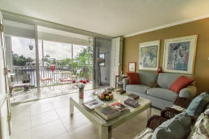 698 NE Spanish River Blvd, Boca Raton, FL 33431, Sold 05/11/16