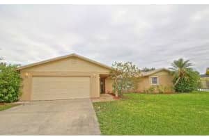 5211 Woodstone Cir S, Lake Worth, FL 33463, Sold 04/29/16