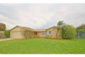 5211 Woodstone Cir S, Lake Worth, FL 33463, Sold 04/29/16